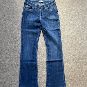 Slender Secret Low-Waist Jeans